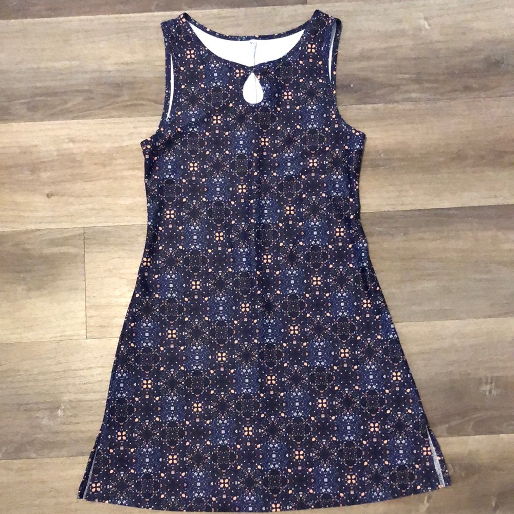 Stardust - Nuu Muu athletic dress keyhole style no back pocket.